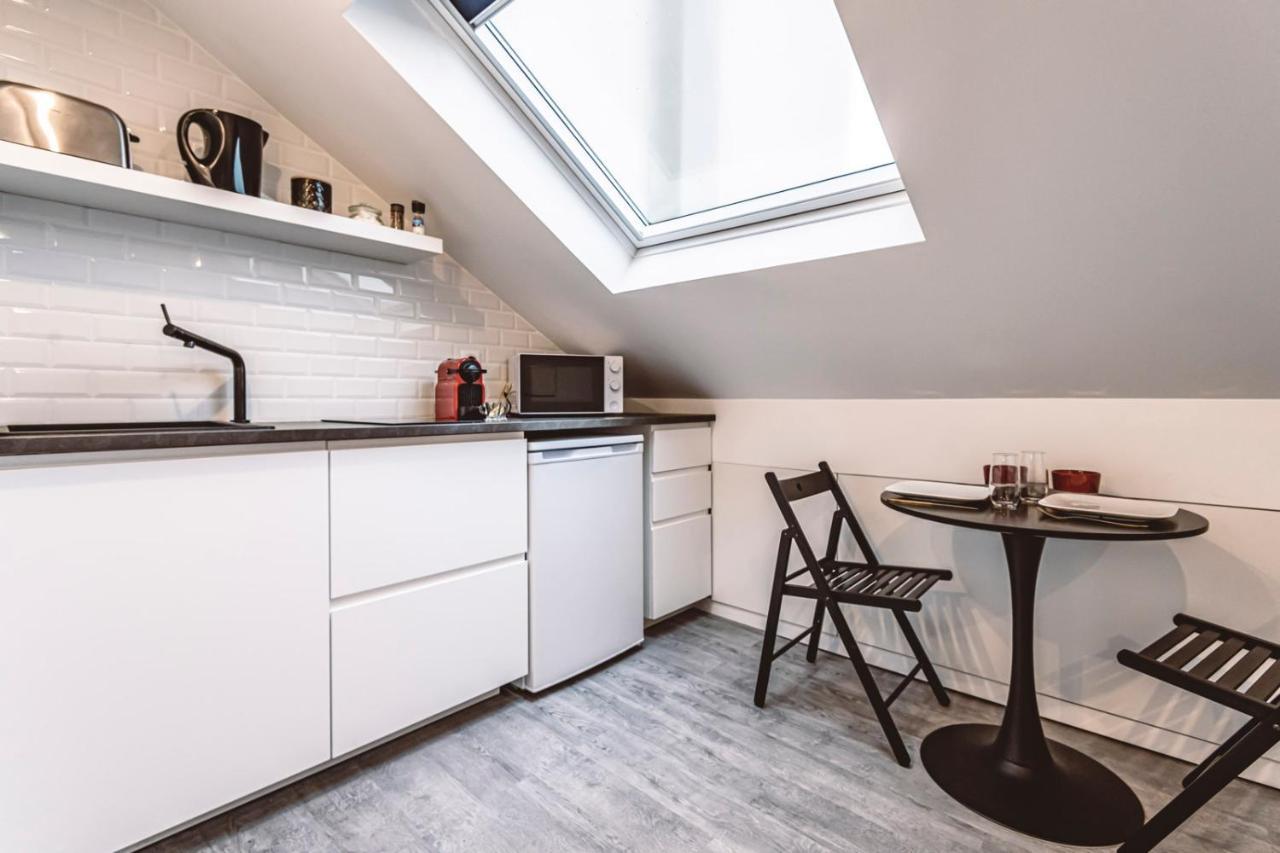 Le Coquet Logement Climatise Face A La Cathedrale - 3G Reims Kültér fotó